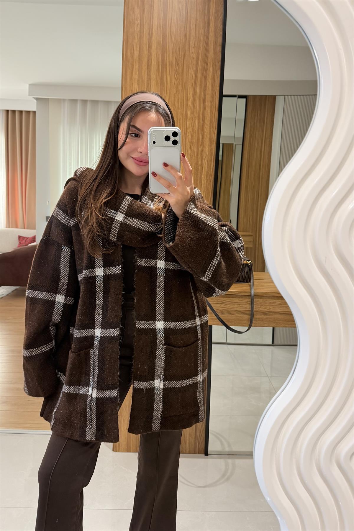 Scarf Kahve Kendinden Atkılı Triko Ceket 