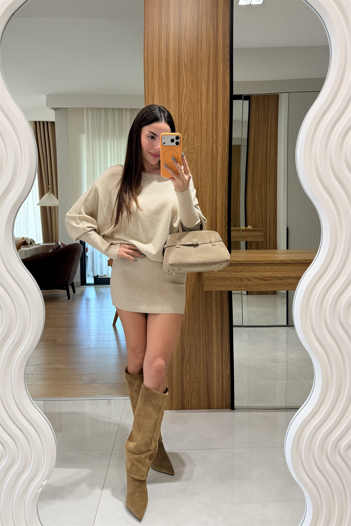 Selina Bej Düşük Omuz Mini Triko Elbise