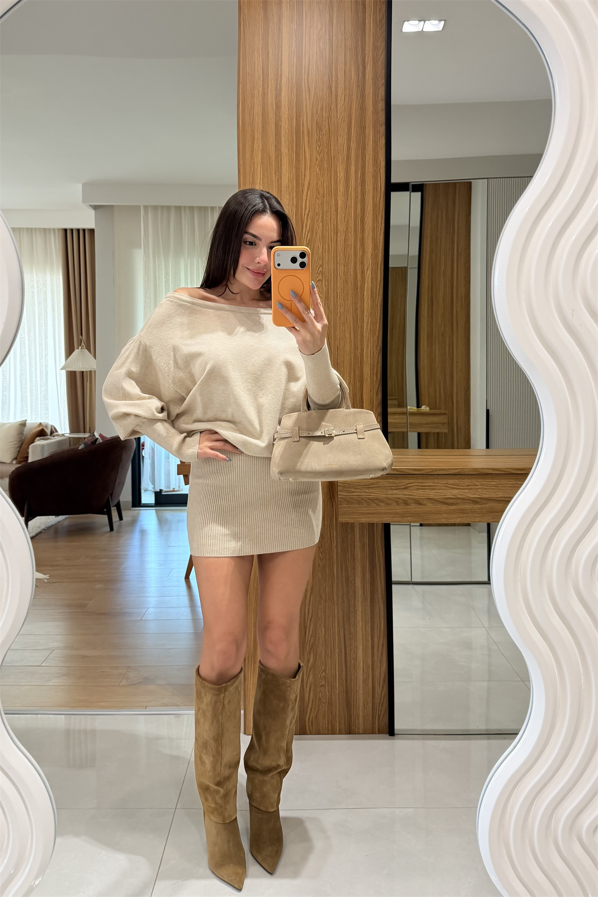 Selina Bej Düşük Omuz Mini Triko Elbise