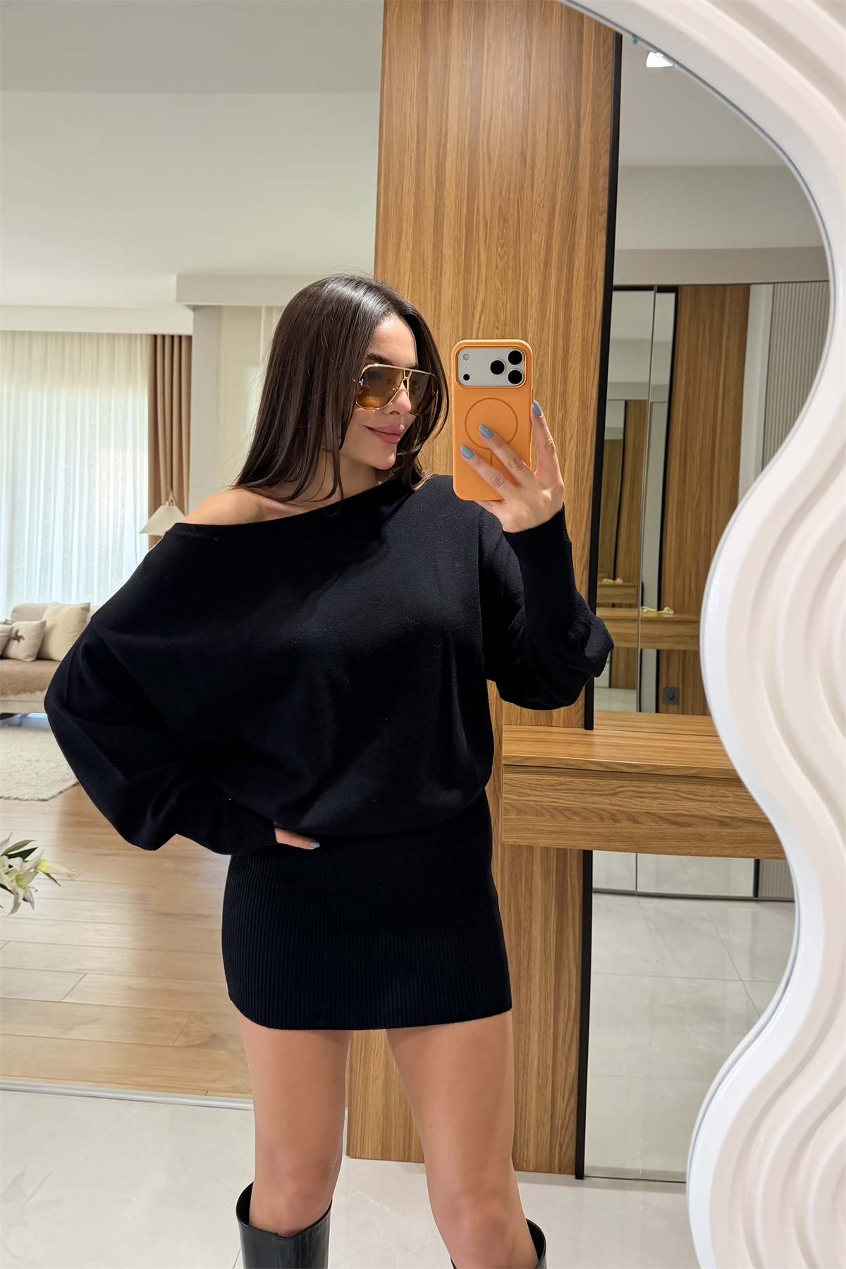 Selina Siyah Düşük Omuz Mini Triko Elbise