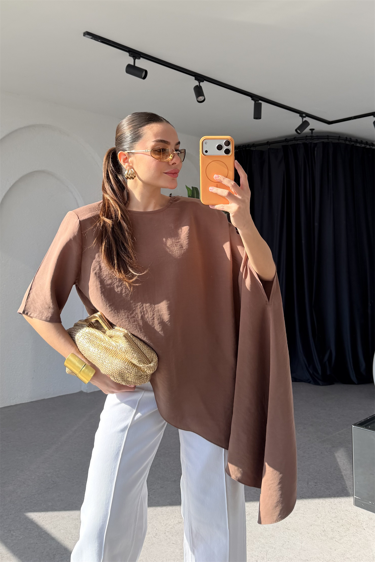 Sendy Kahve Asimetrik Kesim Tencel Bluz