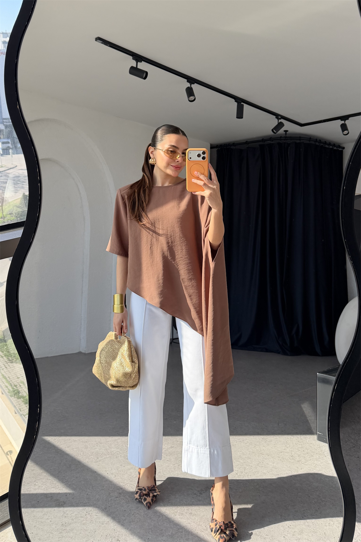 Sendy Kahve Asimetrik Kesim Tencel Bluz