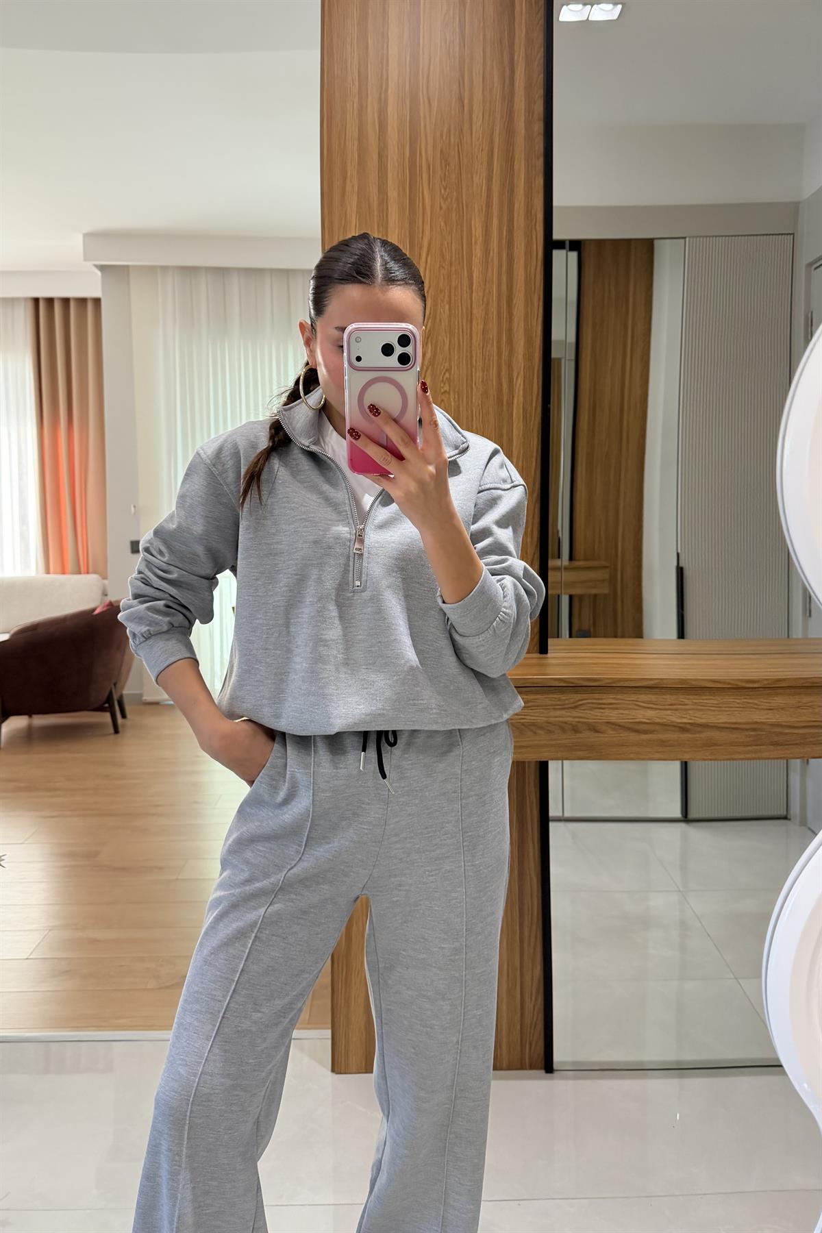 Senya Gri Tshirt Detaylı Eşofman Takımı