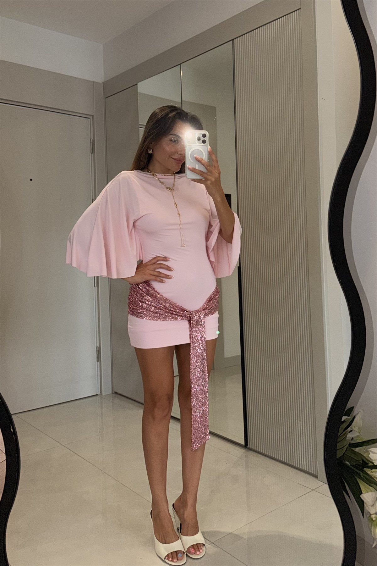 Sequin Pembe Payet Kuşaklı Sırt Dekolteli Elbise