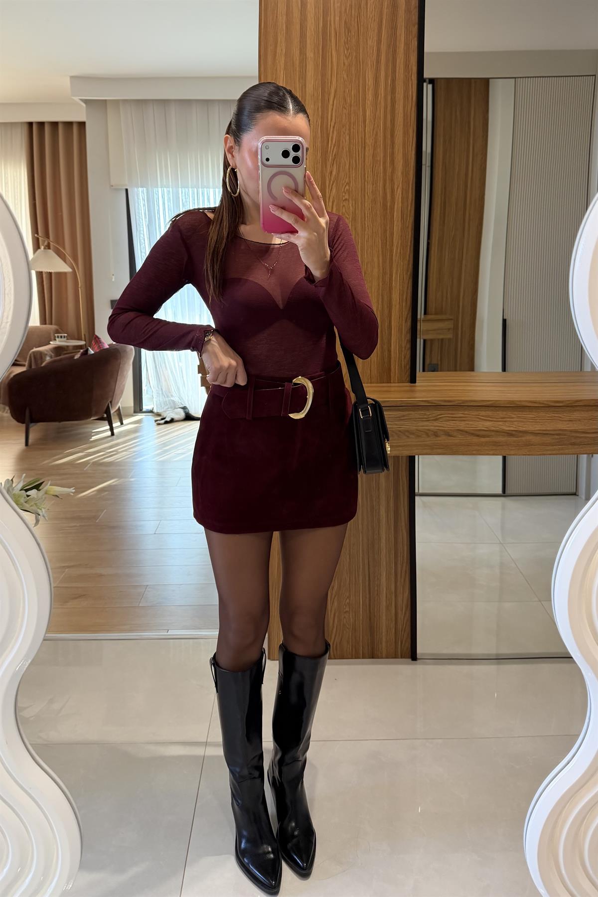 Seria Bordo Kemerli Süet Şort Etek