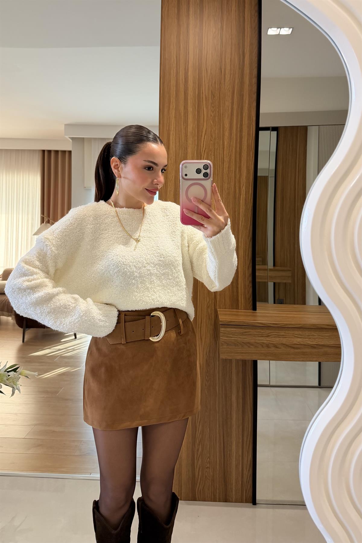 Seria Taba Kemerli Süet Şort Etek