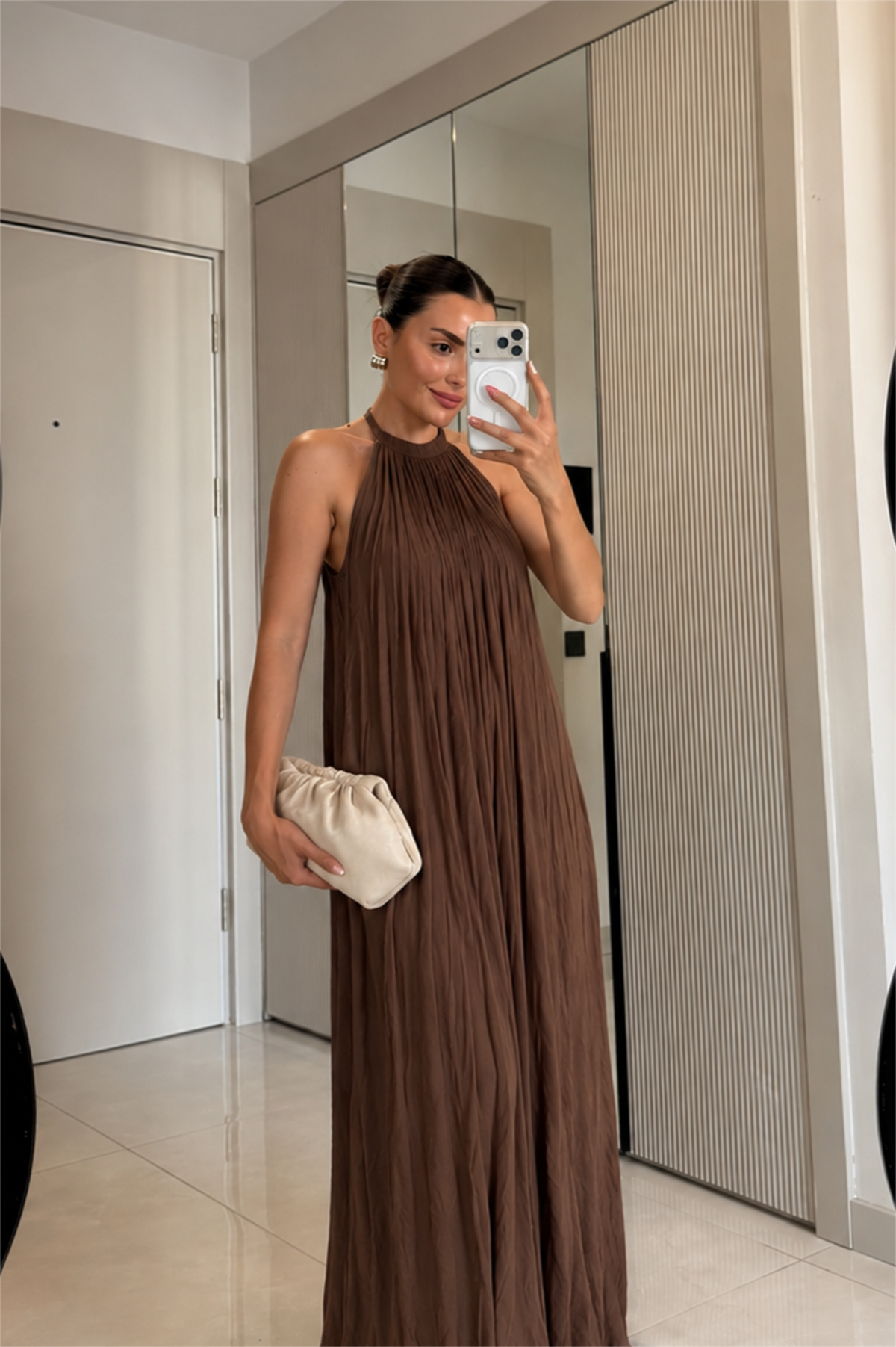 Shaila Kahve Kırışık Model Maxi Elbise