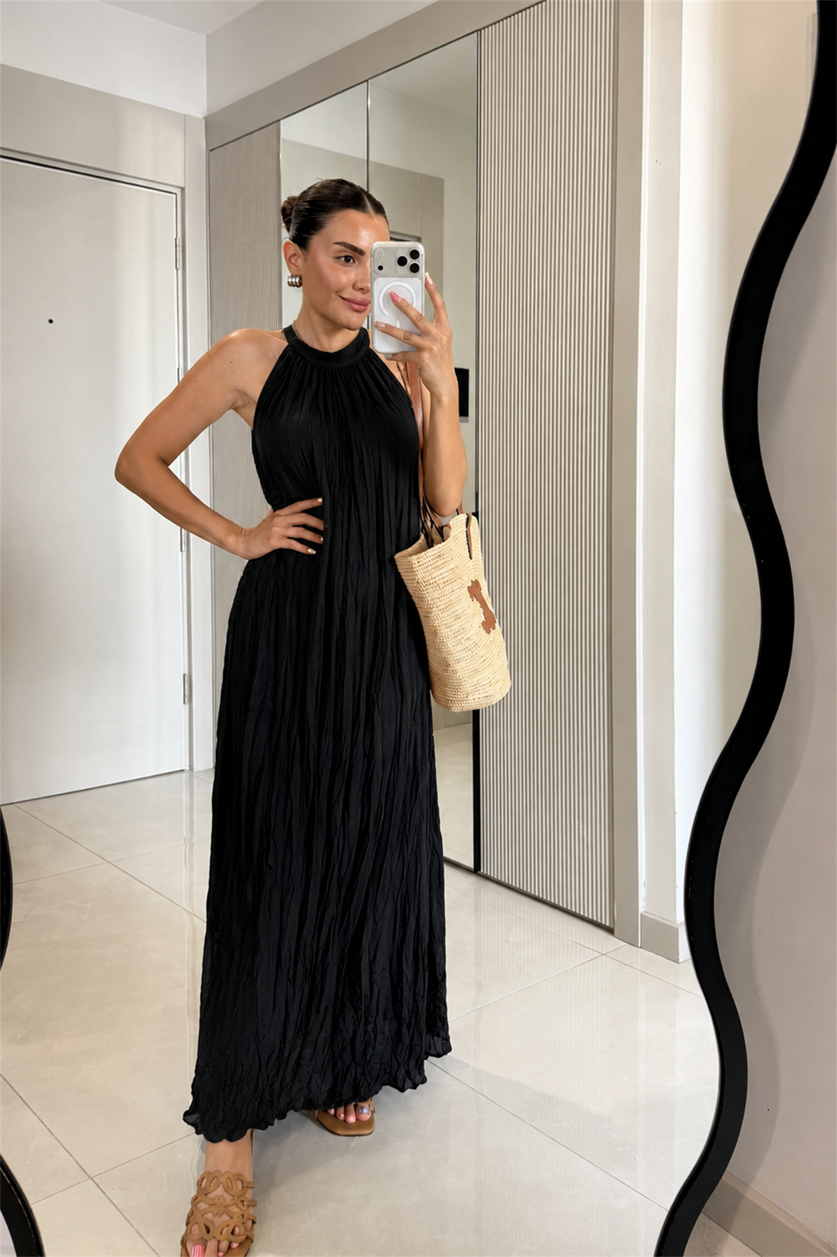 Shaila Siyah Kırışık Model Maxi Elbise