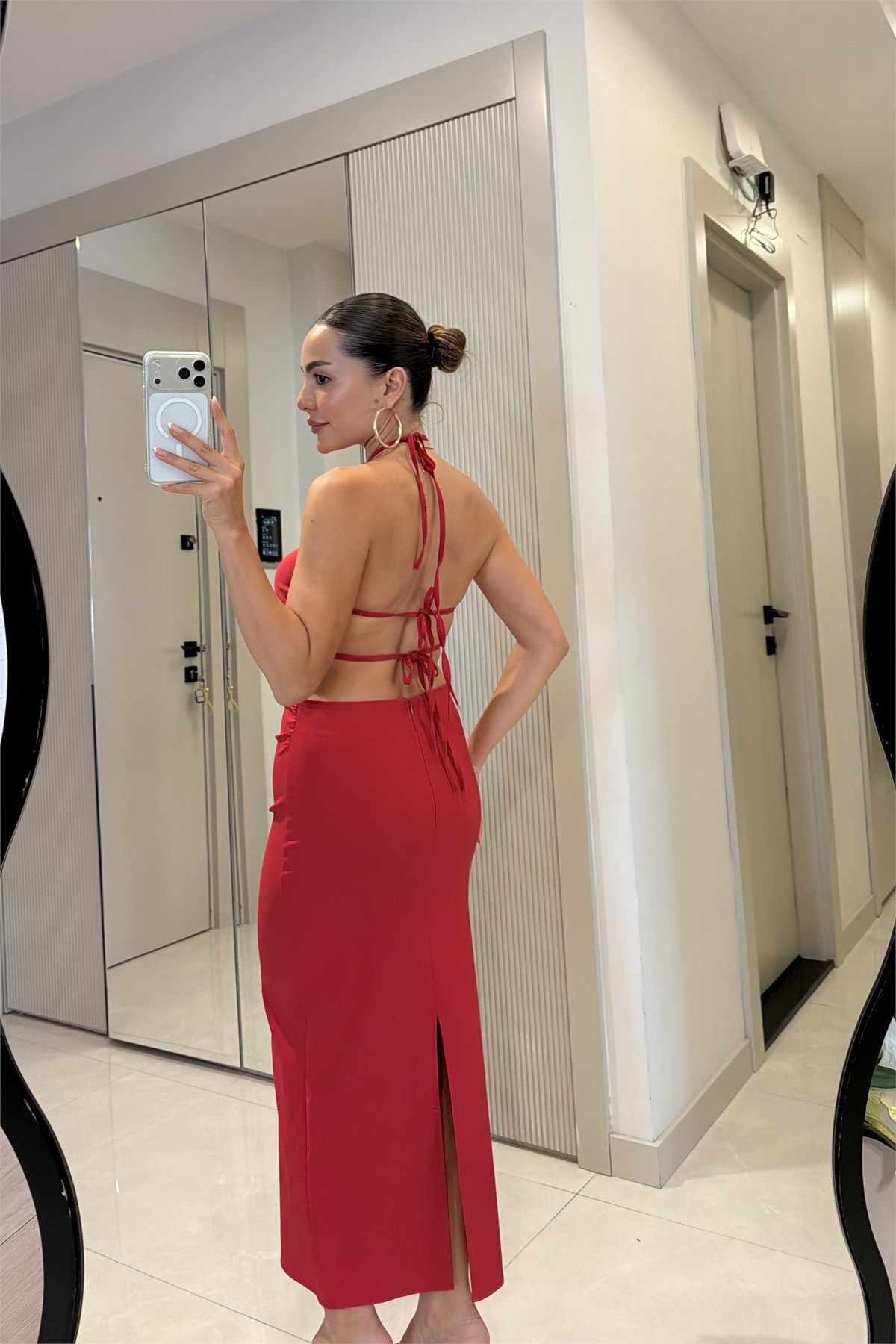 Shanna Kırmızı Kolye Detaylı Sırt Dekolteli Elbise