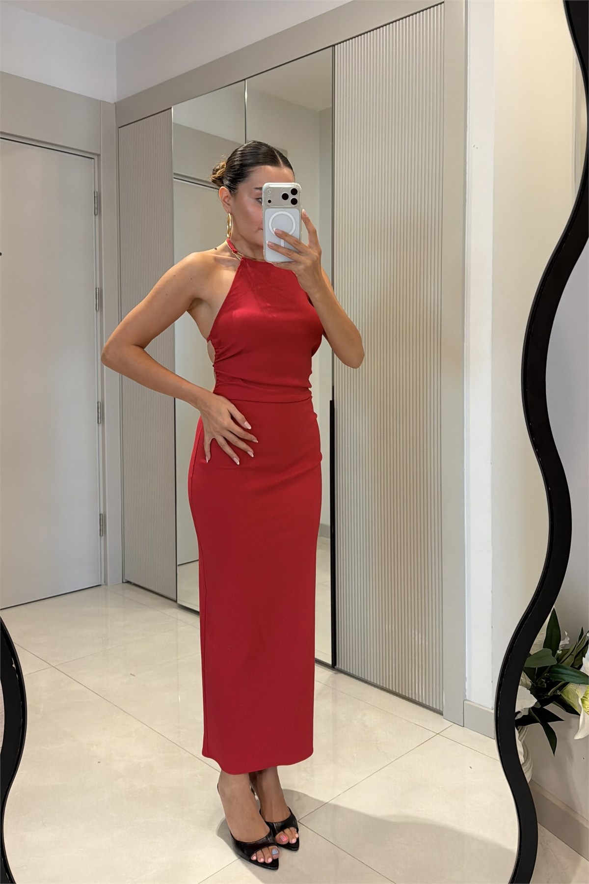 Shanna Kırmızı Kolye Detaylı Sırt Dekolteli Elbise