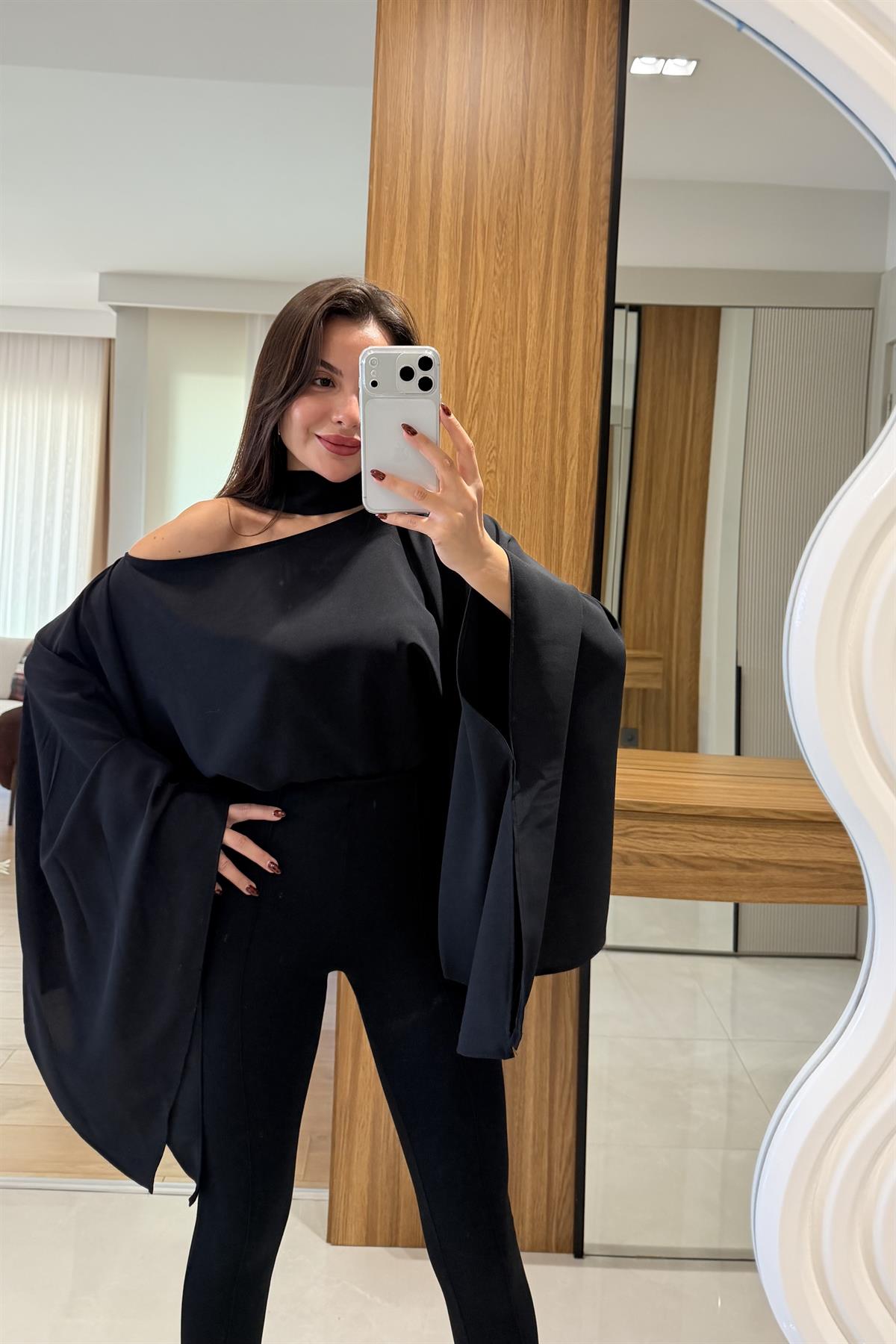 Sienna Siyah Fularlı Bluz