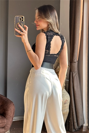 Siyah dantel bralet