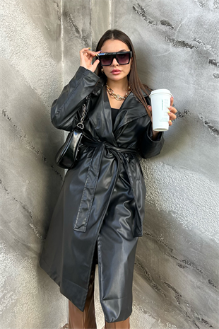 Siyah deri trenchcoat