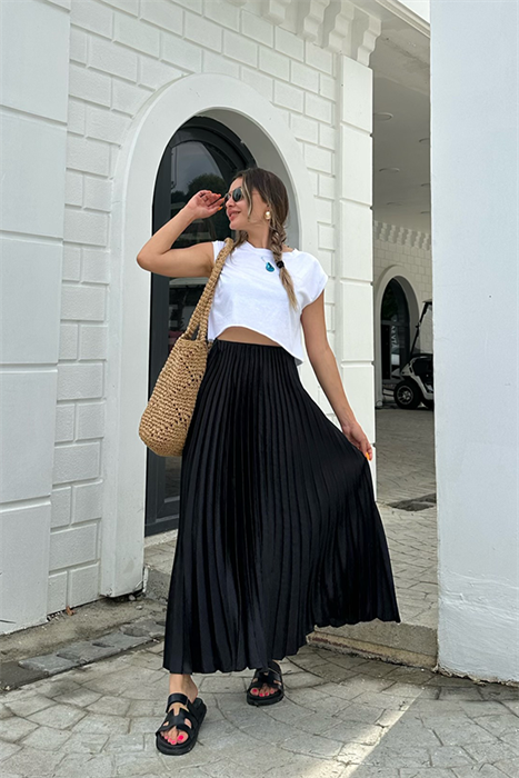 Siyah pileli midi etek