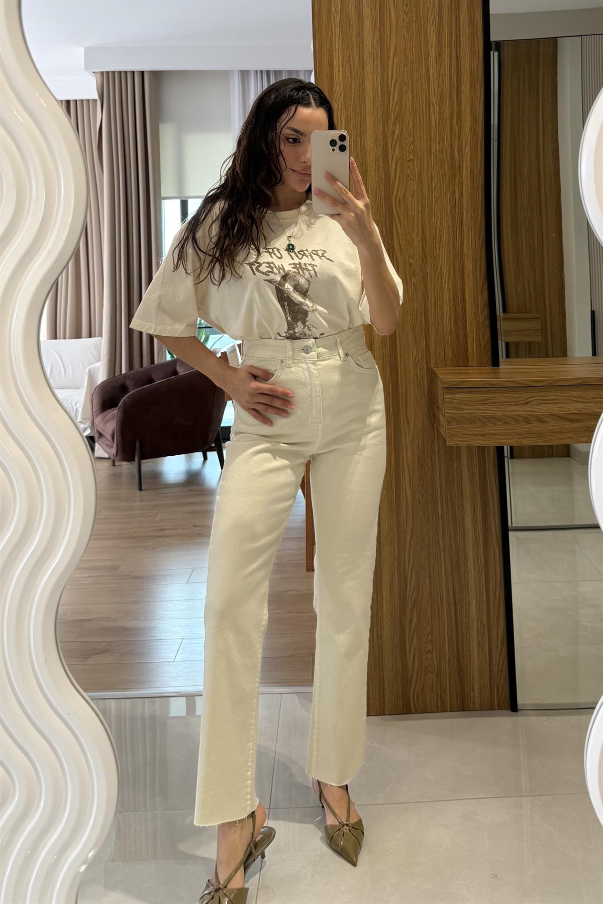 Slange Krem Boyfit Jean 