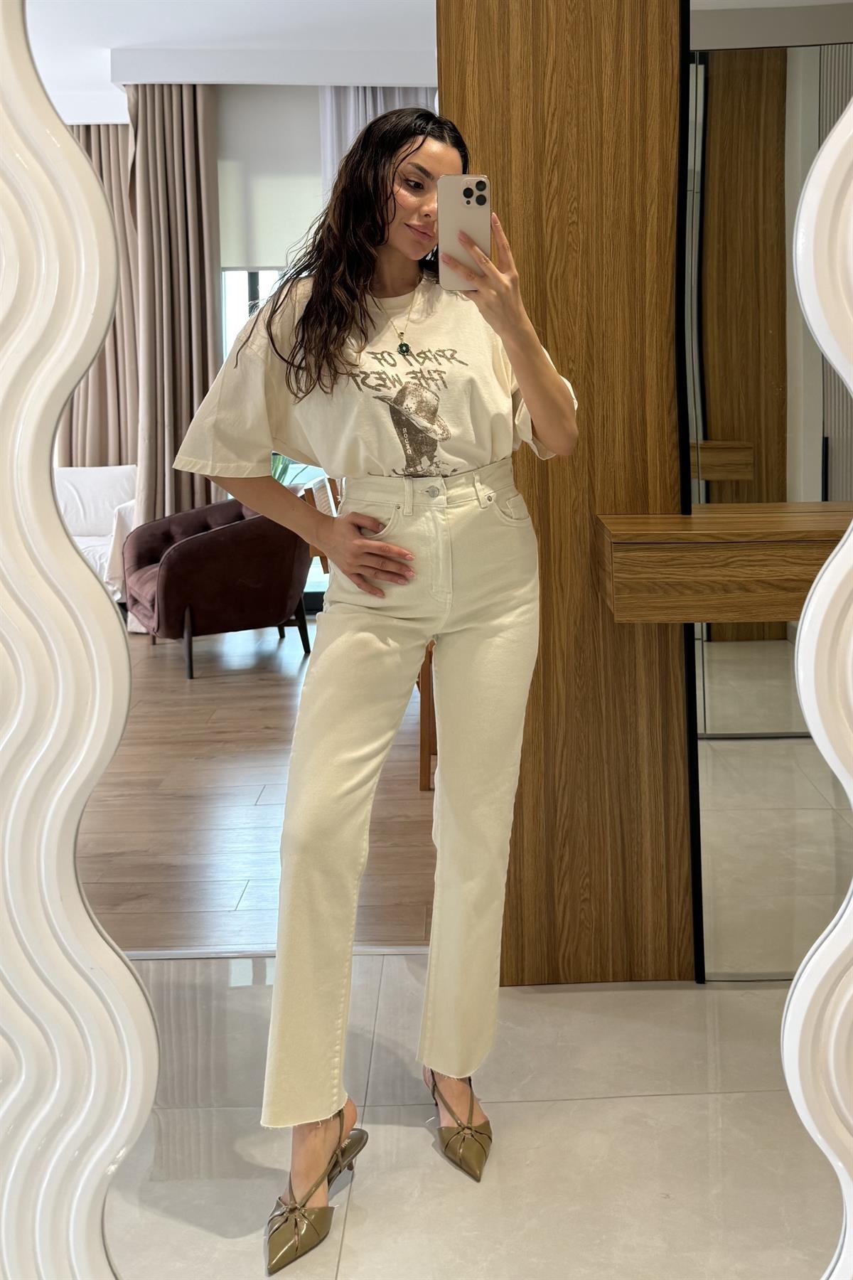 Slange Krem Boyfit Jean 