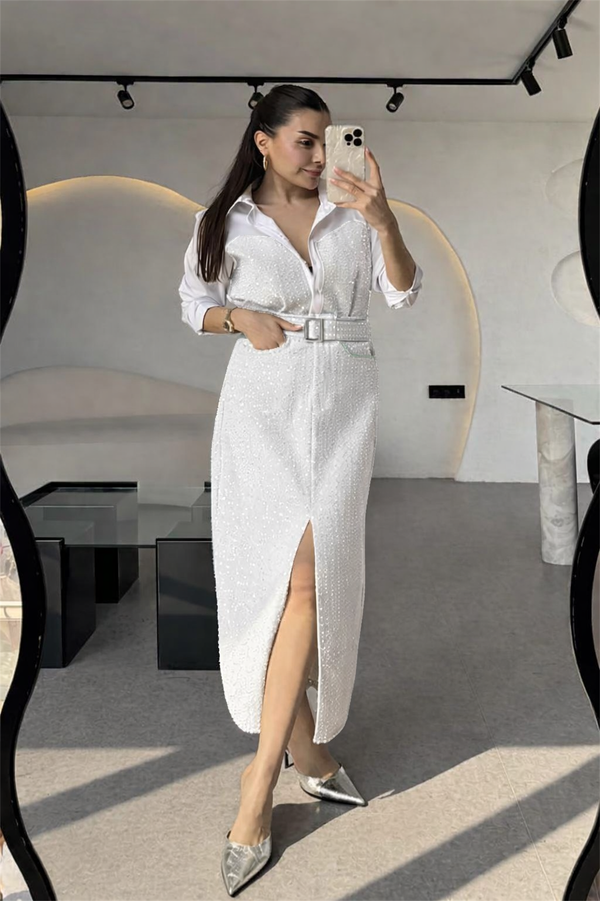 Sofia Beyaz Payetli Yırtmaçlı Etek