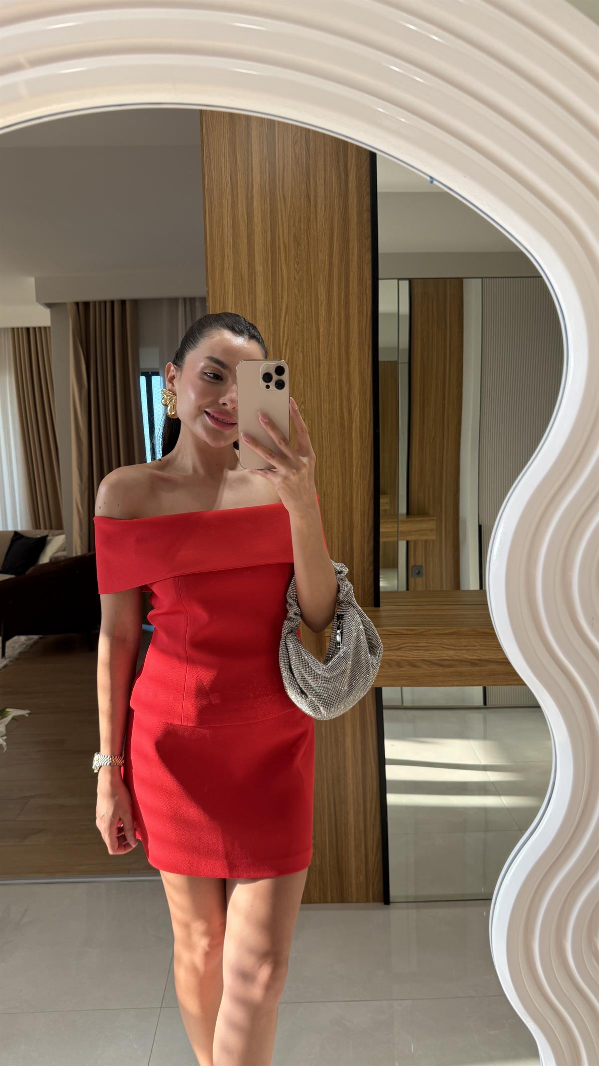 Solven Kırmızı Etekli Premium Takım