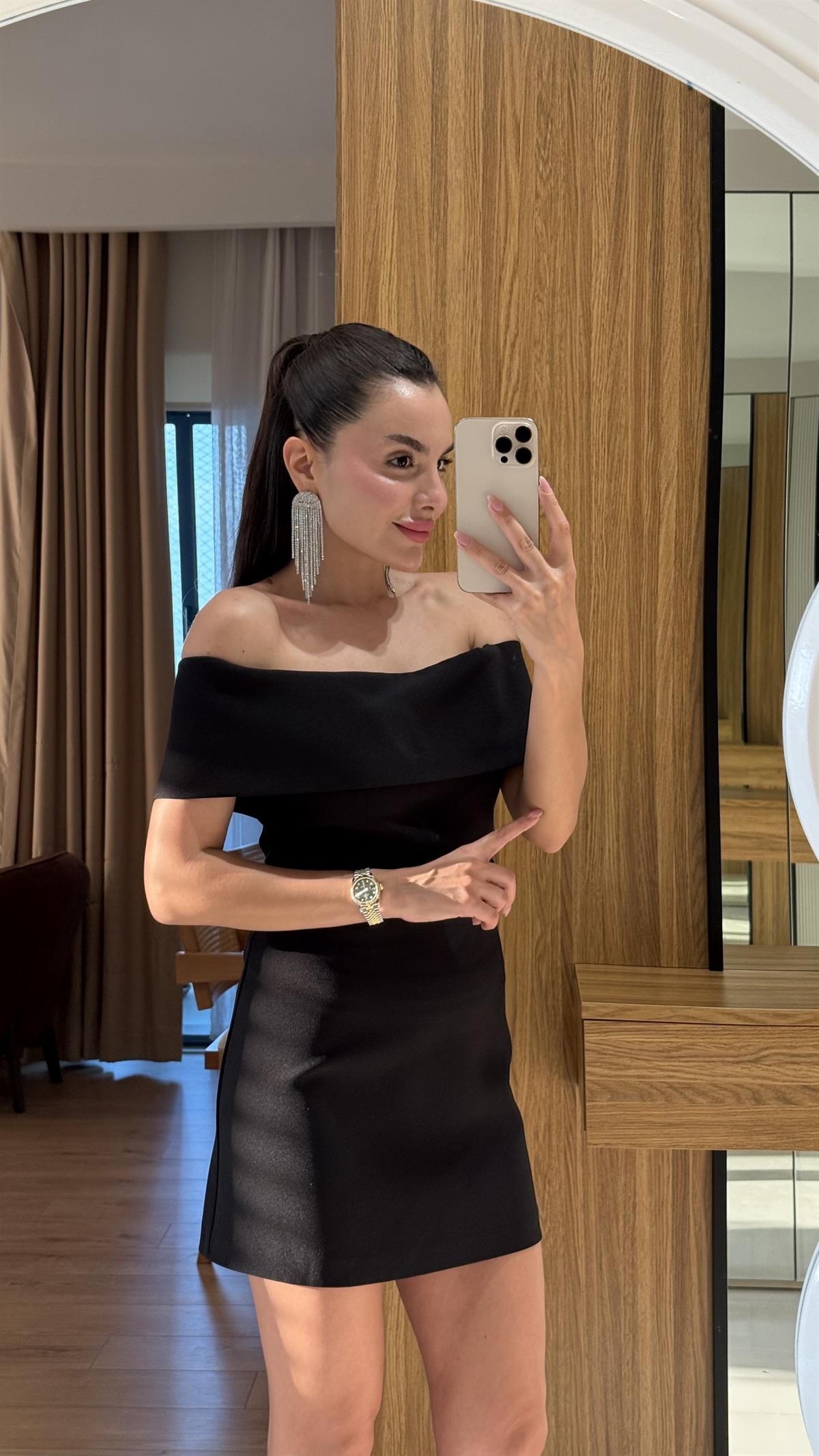 Solven Siyah Etekli Premium Takım