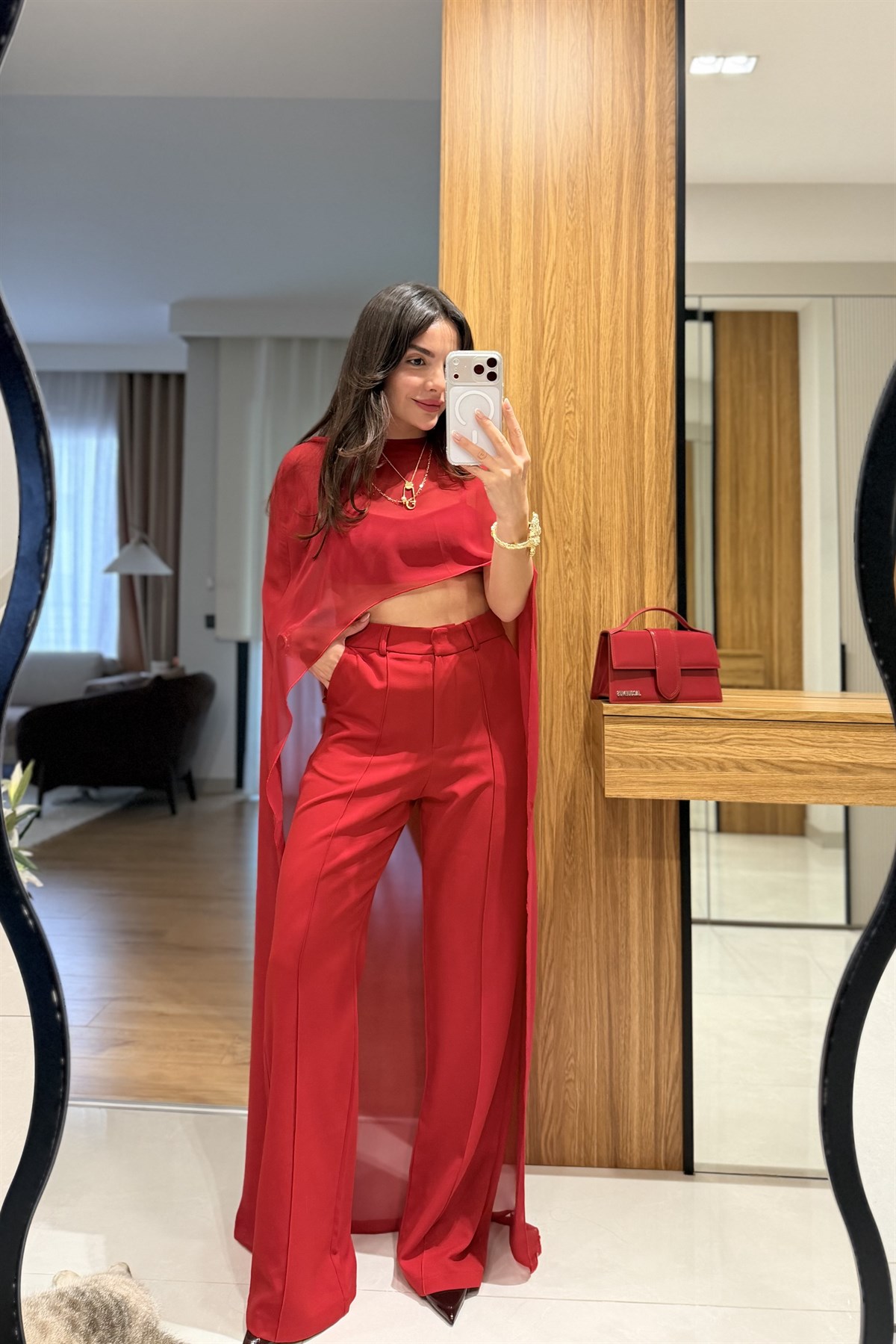 Sophia Kırmızı Şifon Pelerinli Üçlü Takım