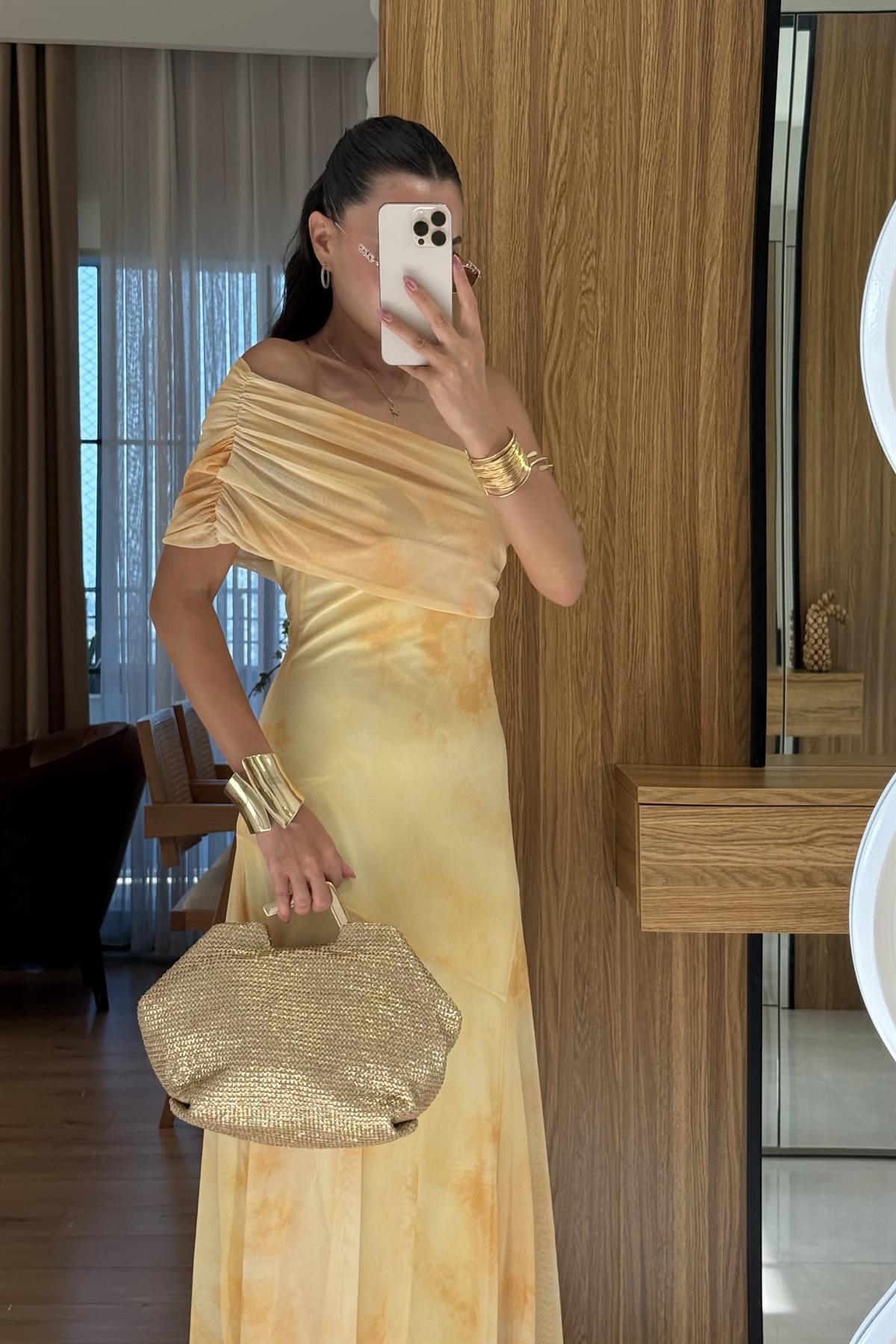 Sophya Sarı Desenli Uzun Elbise