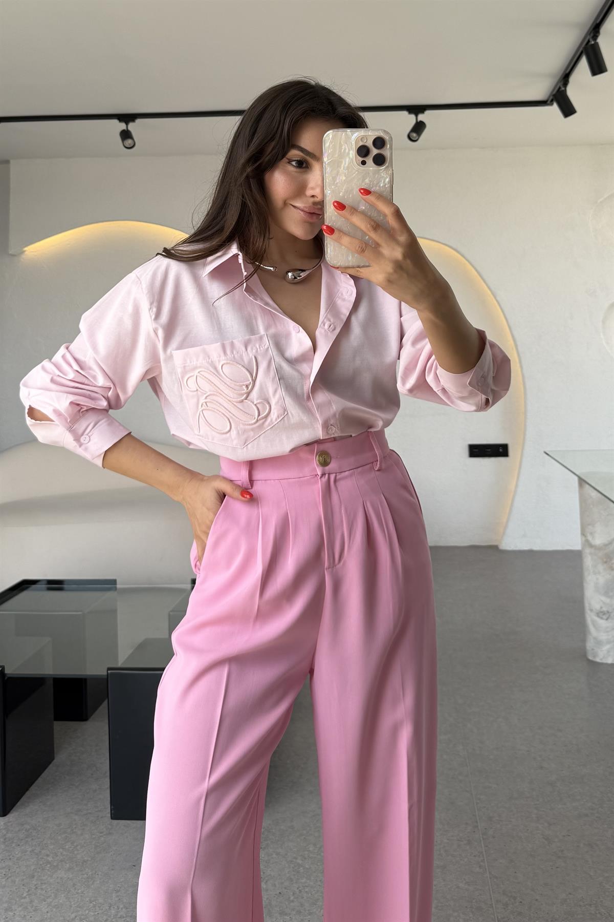 Spezia Pembe Cebi Nakışlı Gömlek 