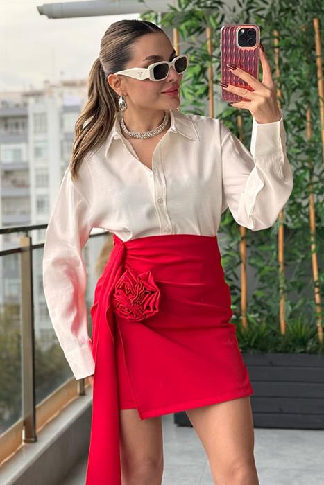 Stela Gül Detaylı Kırmızı Etek