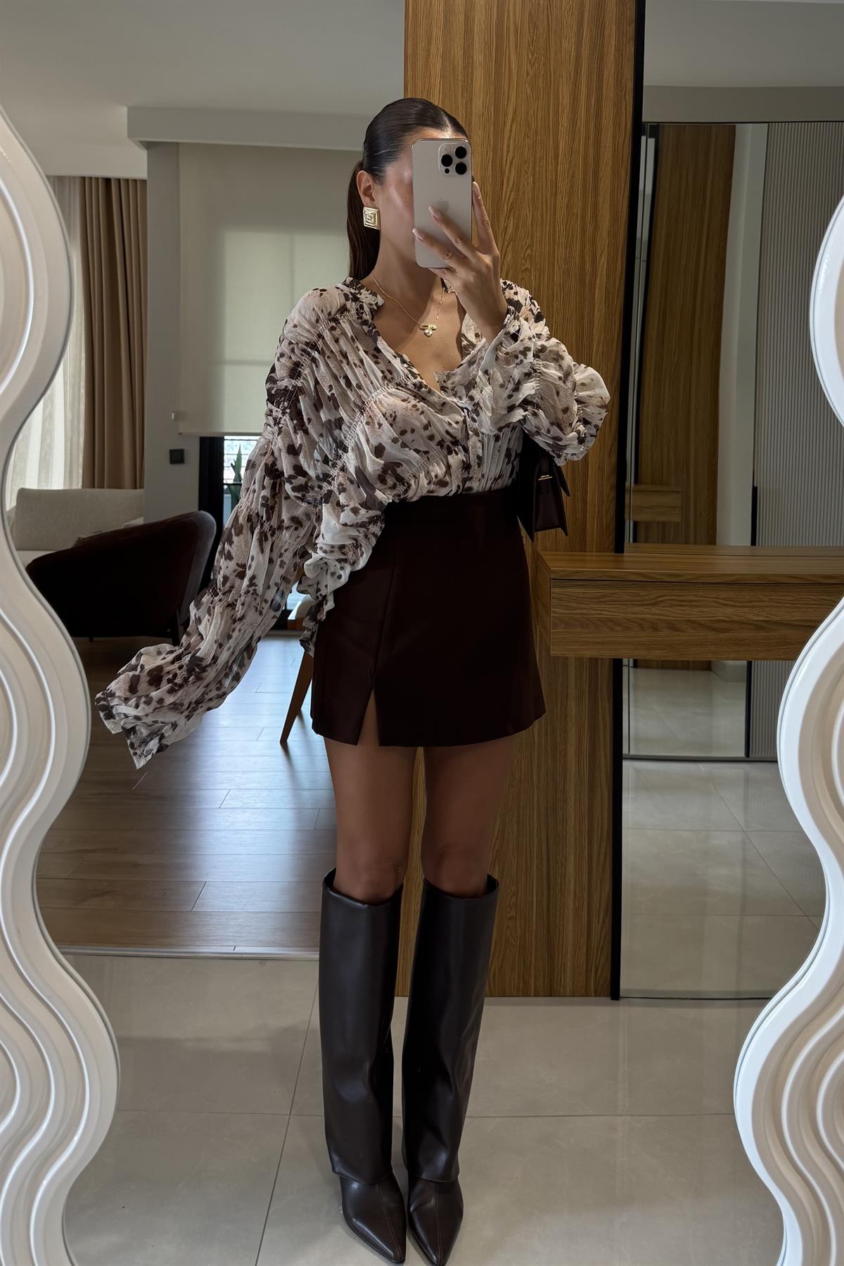 Stellar Kahve Yırtmaçlı Şort Etek