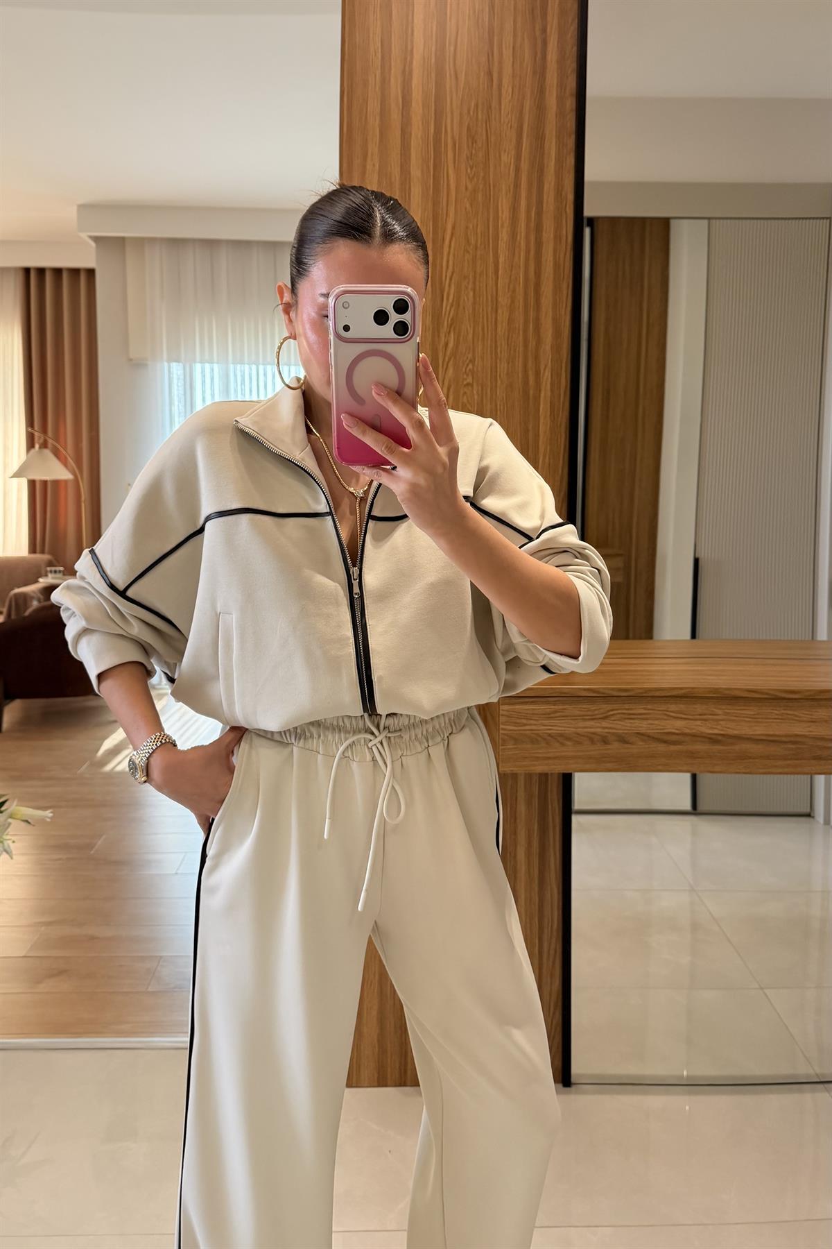 Sterling Krem Biyeli Eşofman Takımı