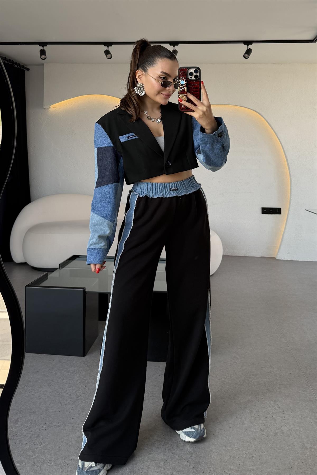 Strong Kenarları Denim Detaylı Siyah Pantolon 
