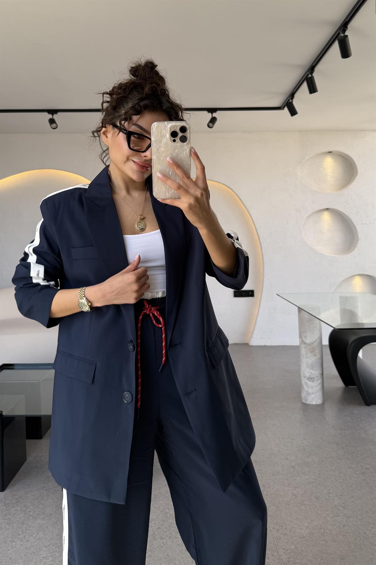 Stronger Yazılı Şeritli Lacivert Blazer