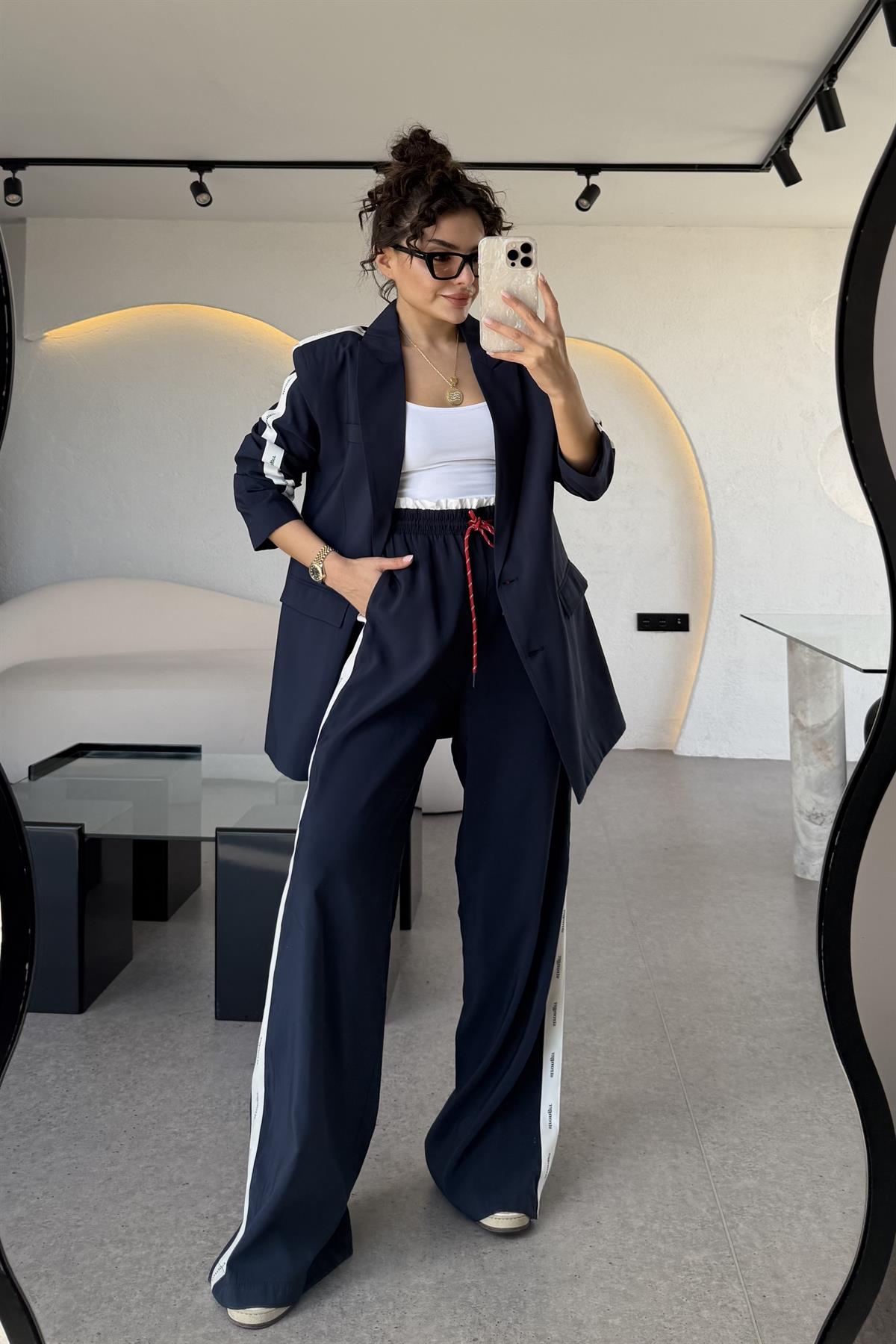 Stronger Yazılı Şeritli Lacivert Pantolon