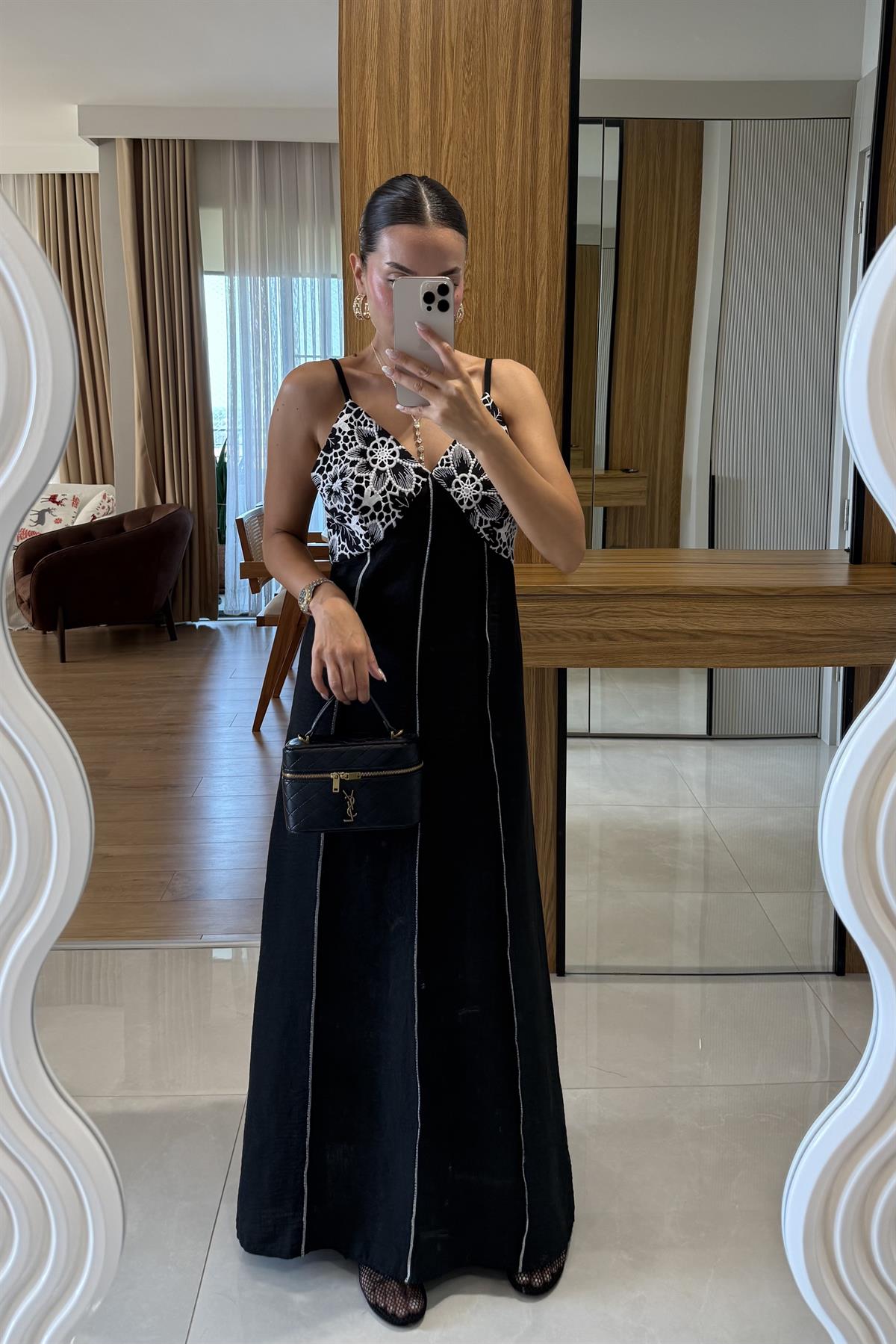 Styles Göğüs Nakışlı Maxi Elbise 