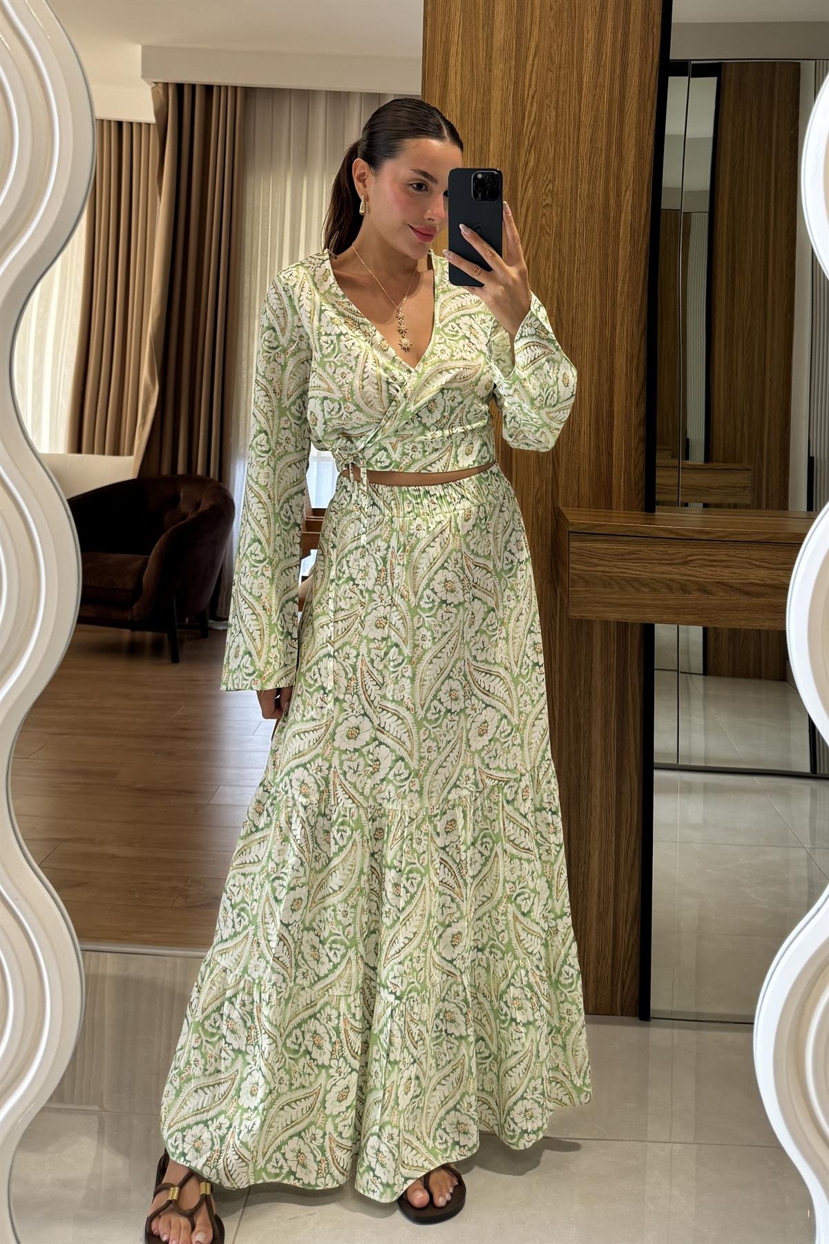 Sugar Yeşil Etekli Desenli Takım