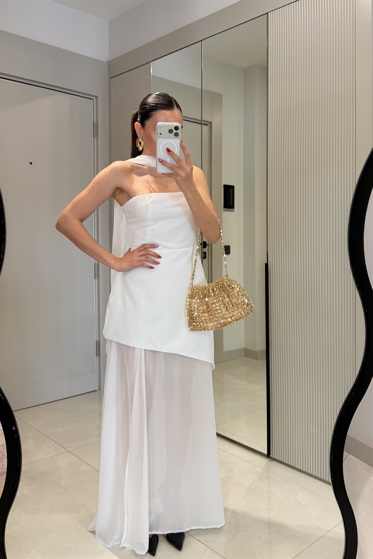 Swan Beyaz Şallı Tasarım Elbise