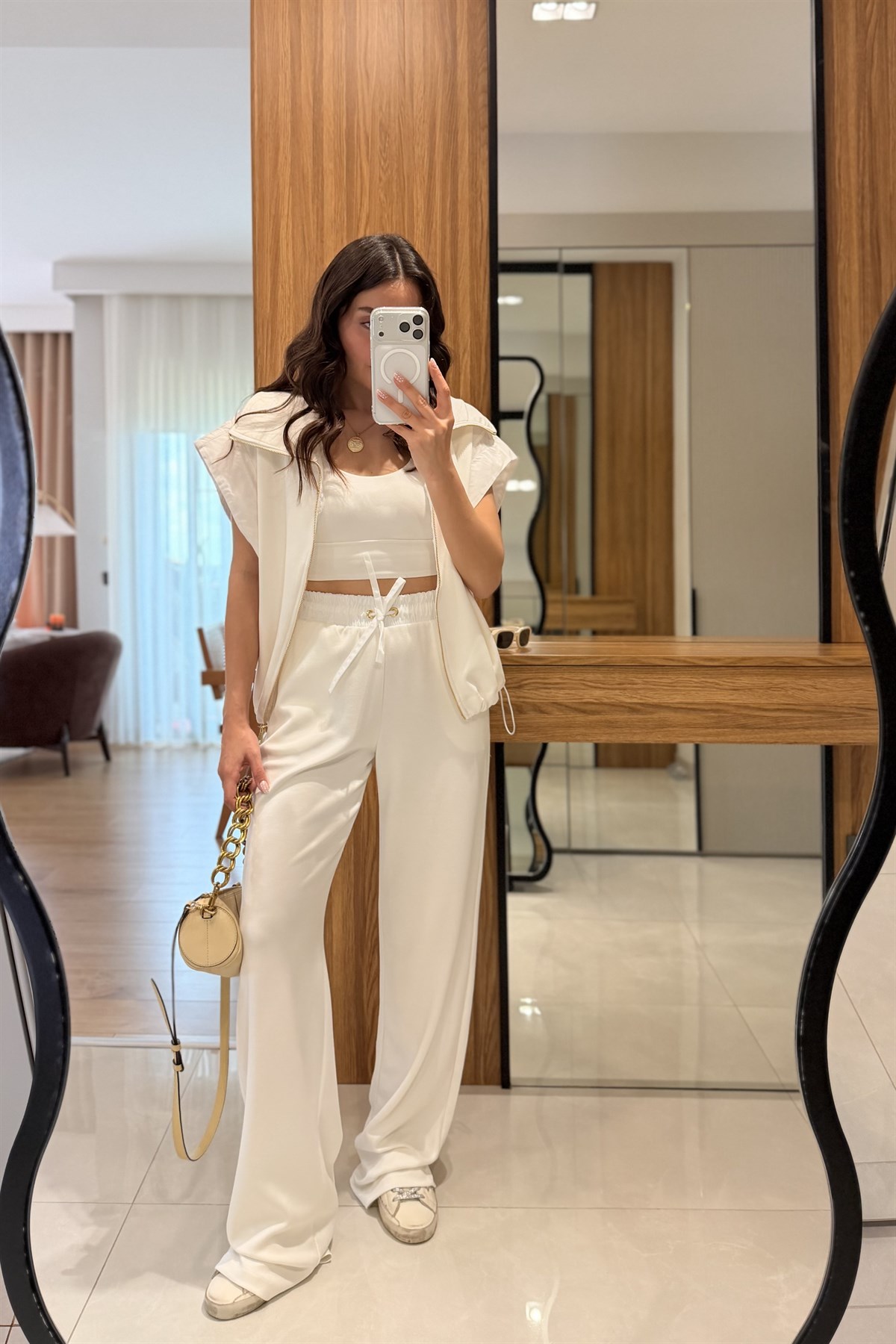 Tania Beyaz Yelekli Paraşüt Detaylı Modal Takım