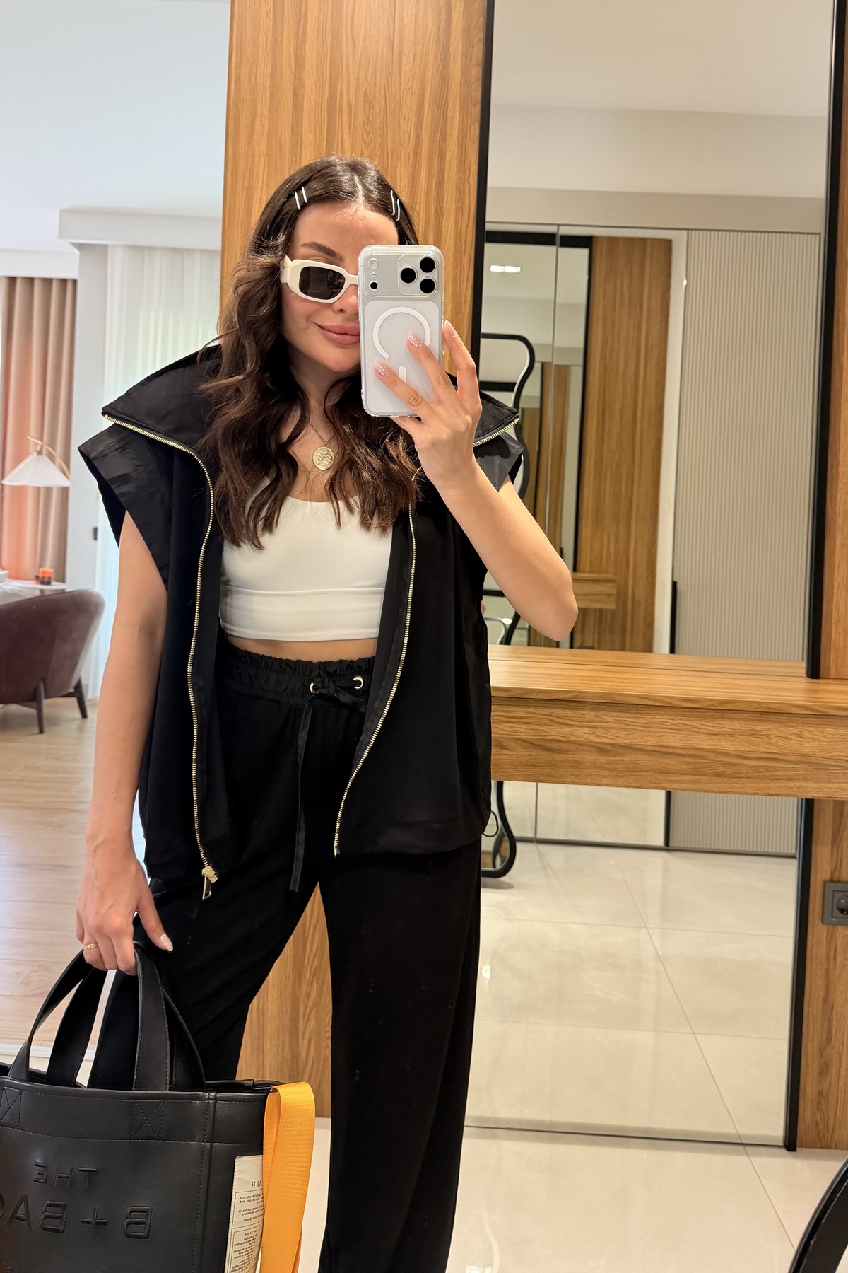 Tania Siyah Yelekli Paraşüt Detaylı Modal Takım