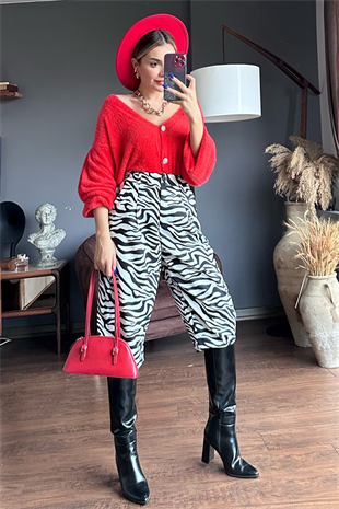 Taşlı kırmızı peluş hırka