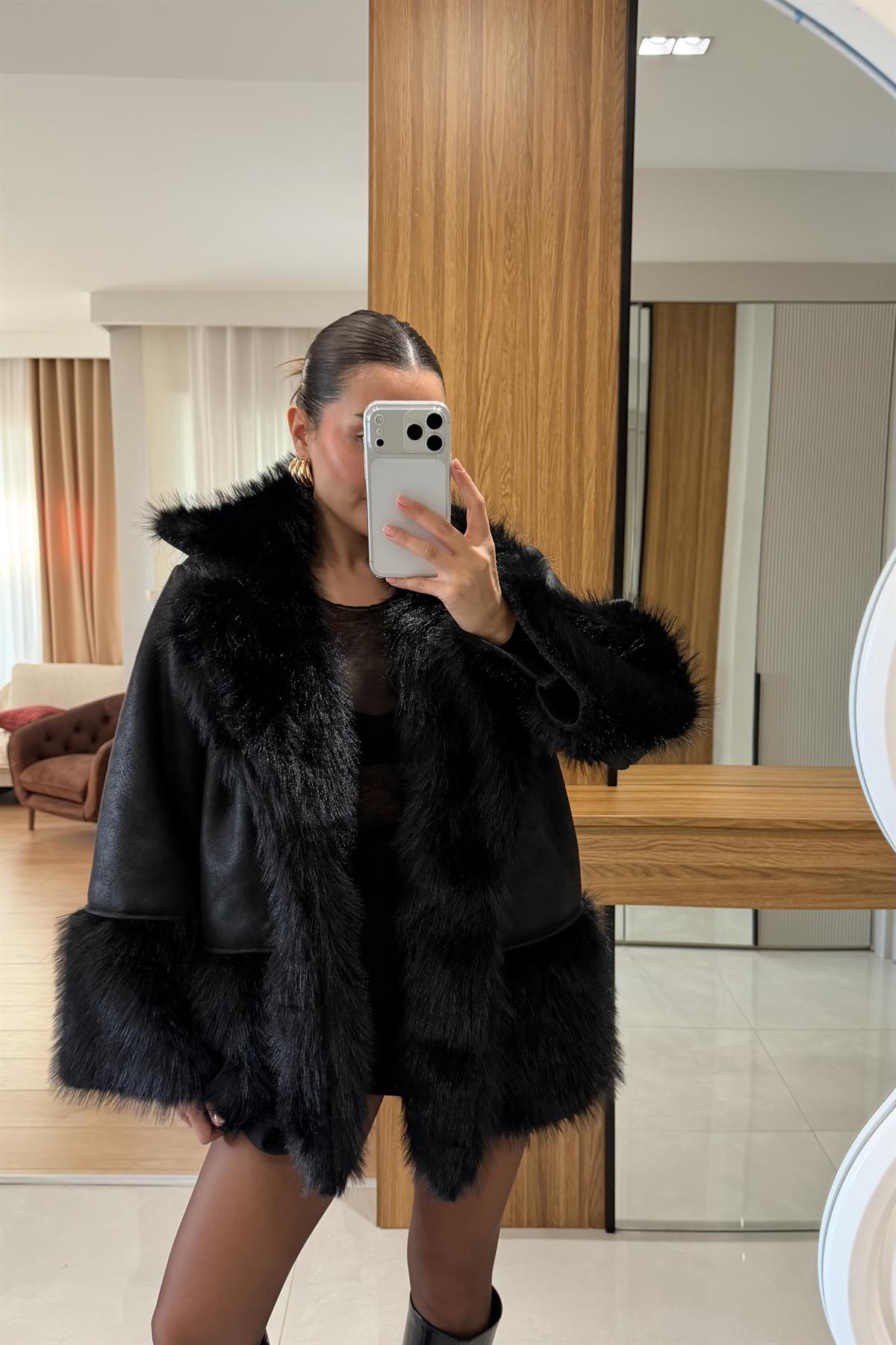 Tayra Siyah Premium Kürk