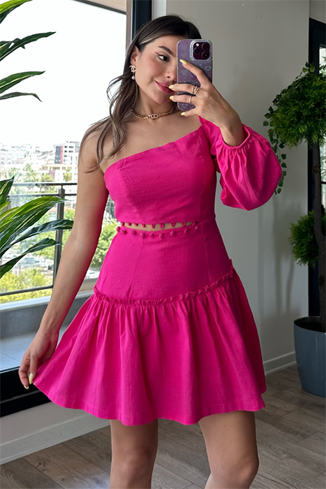 Tek omuz yandan dekolteli pembe elbise