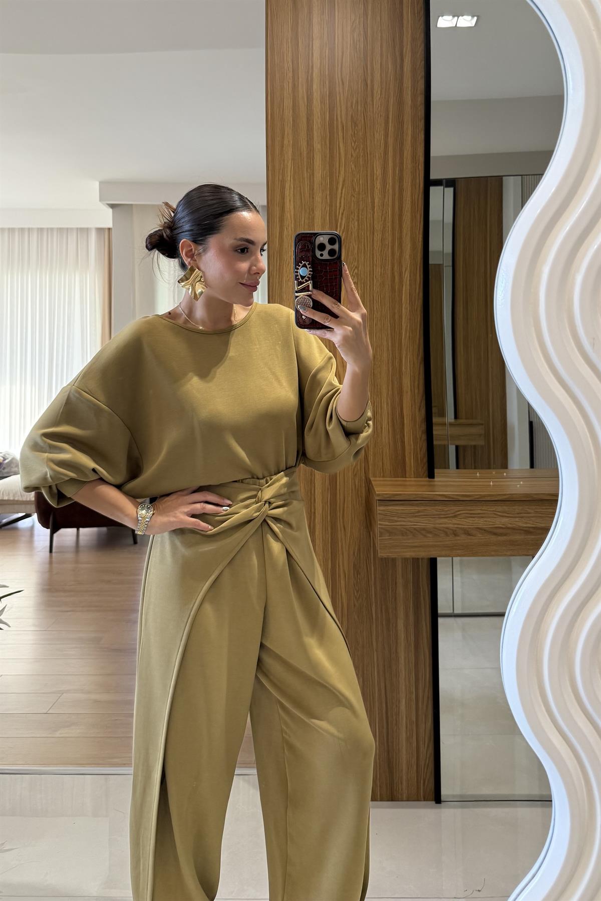 Tesla Yağ Yeşil Sırt Dekolteli Tasarım Modal Takım