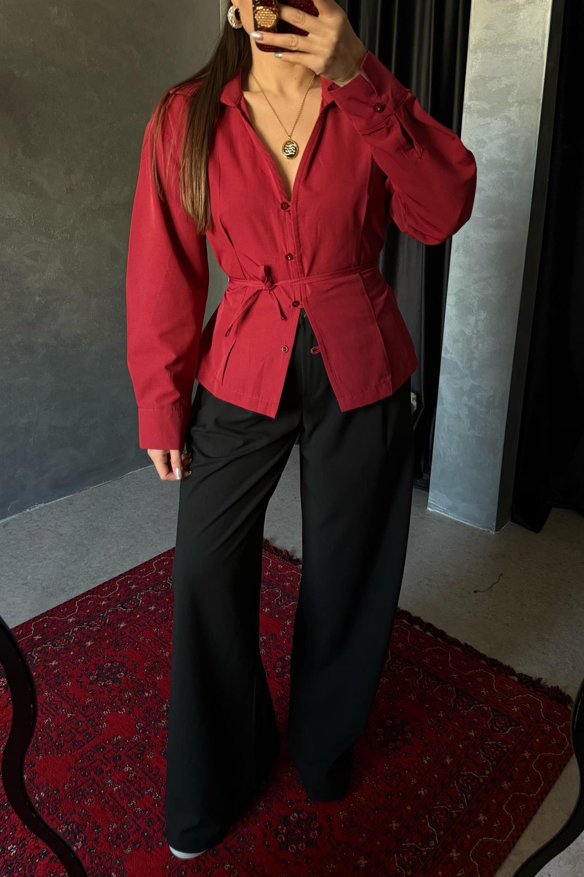 Thalia Bordo Bağlama Detaylı Gömlek 