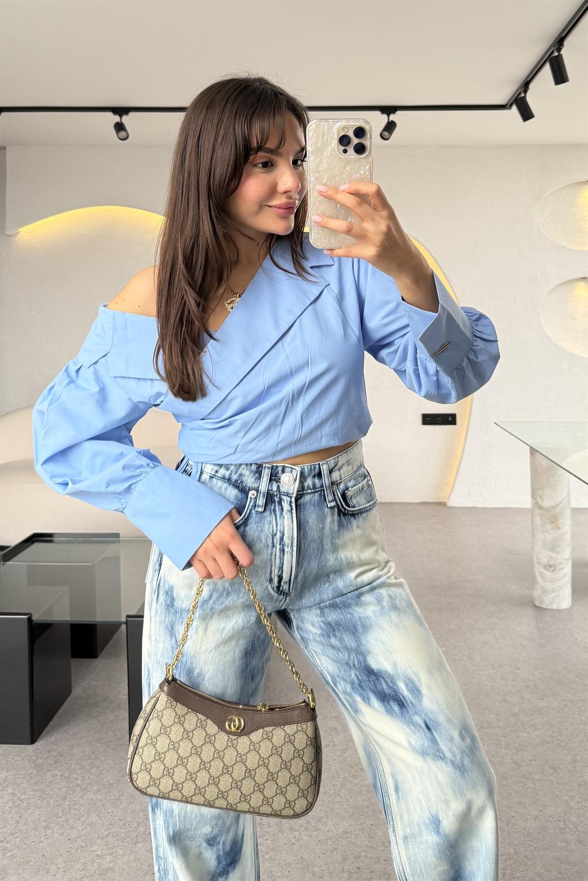 Thanos Mavi Kayık Yaka Bağlamalı Gömlek