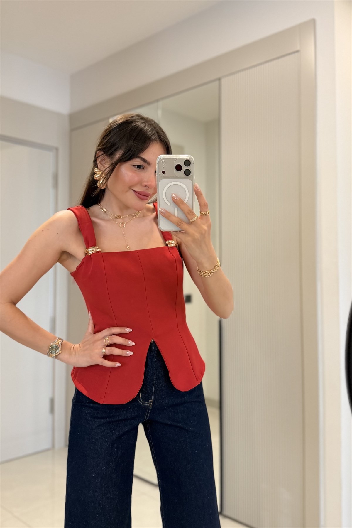 Town Kırmızı Kolları Aksesuarlı Bluz