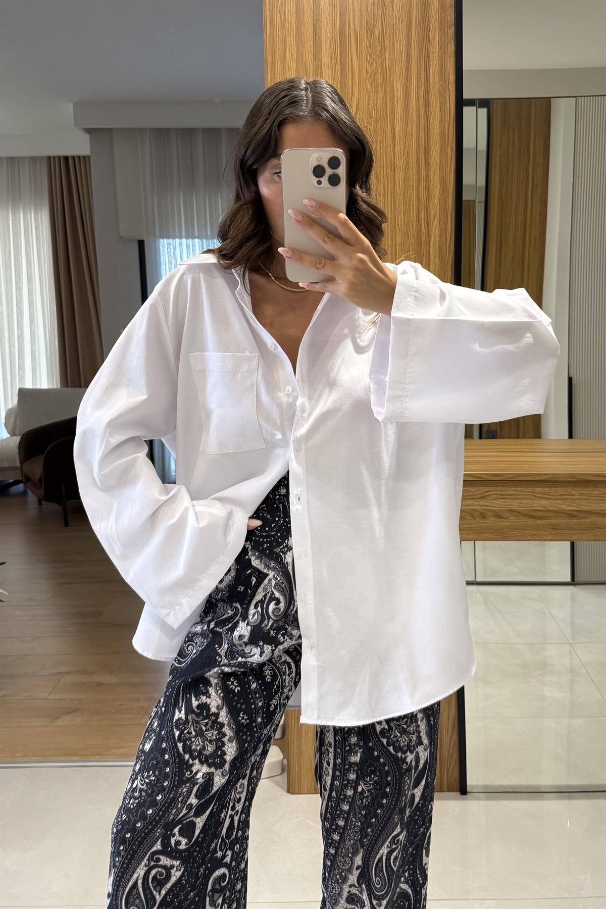 Trevana Beyaz İspanyol Kol Gömlek