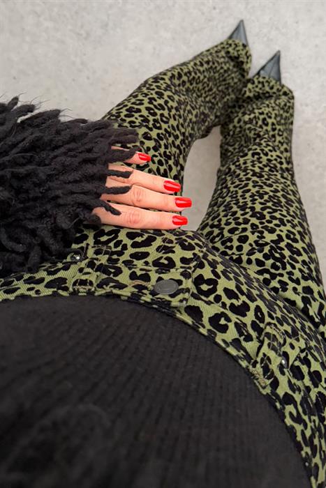 Trixy Haki Dokulu Leopar Kabartma Jean 