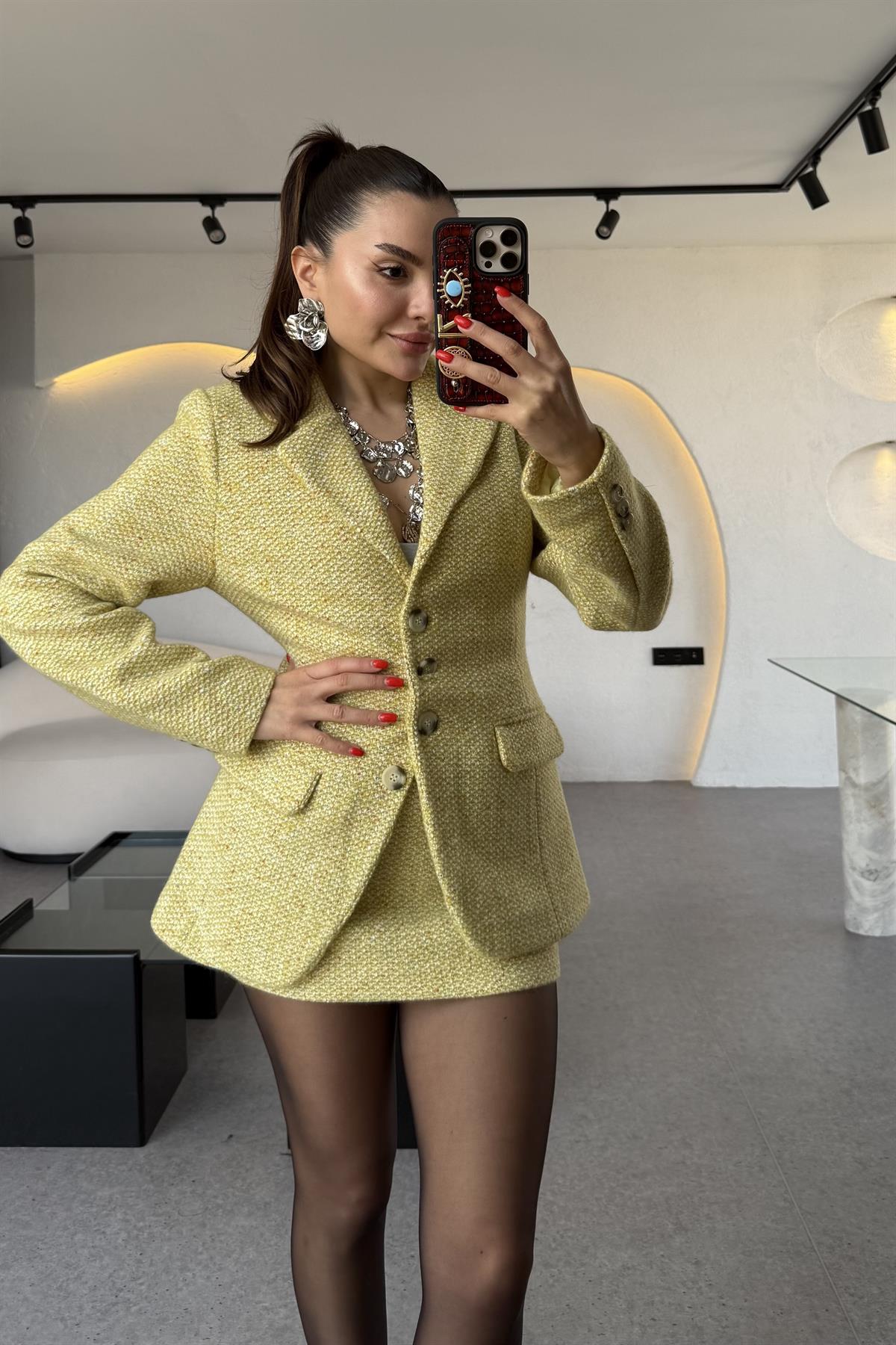 Tweed Sarı İçi Şortlu Etek Takım 