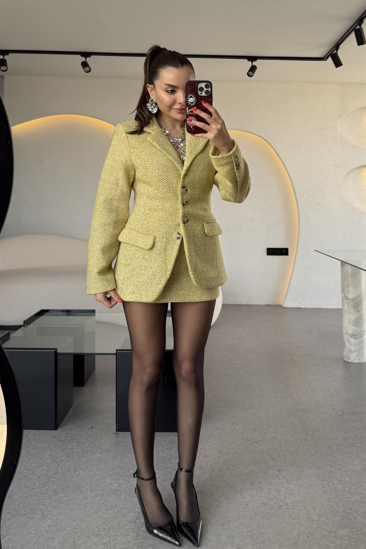 Tweed Sarı İçi Şortlu Etek Takım 