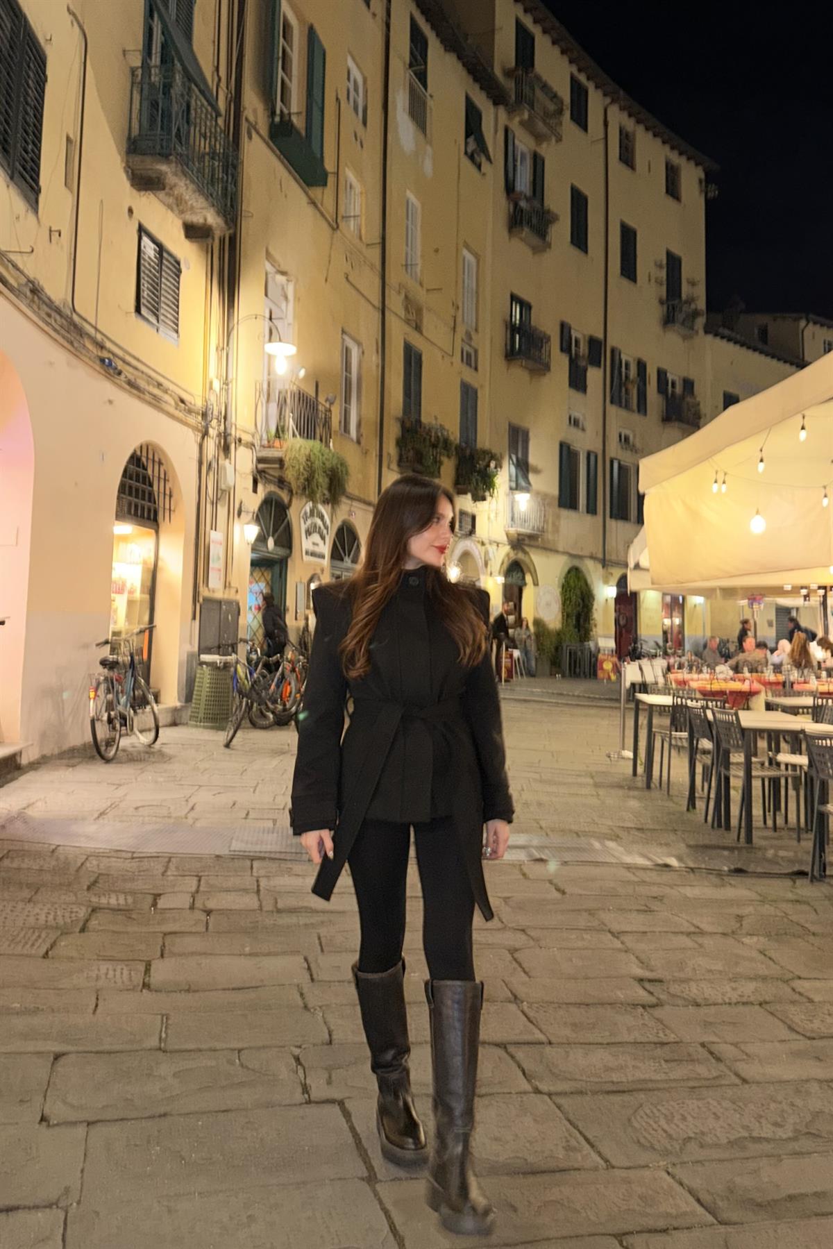 Umbria Siyah Kaşe Vatkalı Ceket