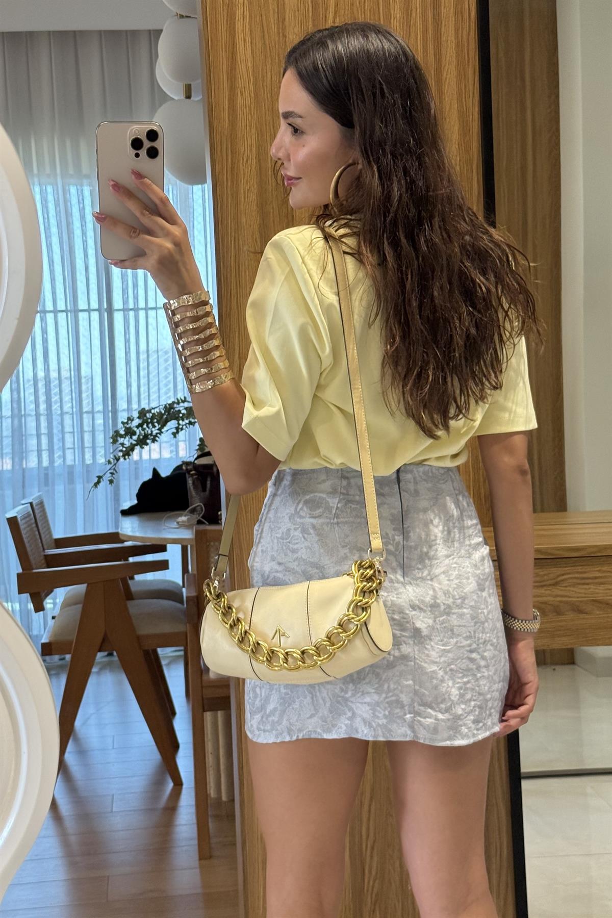 Uras Vatkalı Sarı Tshirt